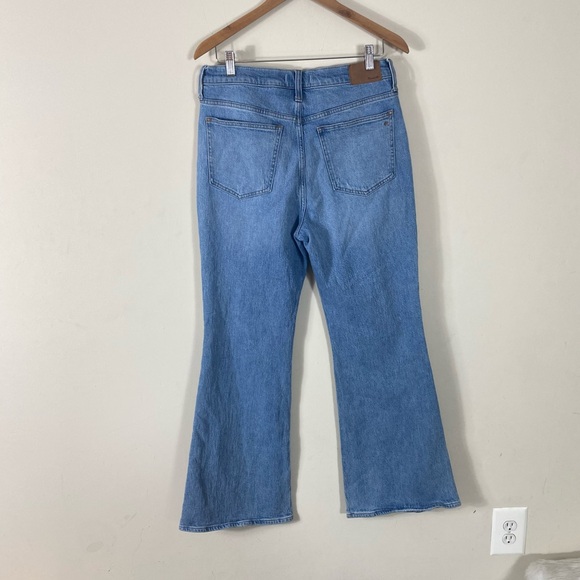 Madewell The Perfect Vintage Flare Jean in Delavan Wash - 29 - Picture 14 of 16